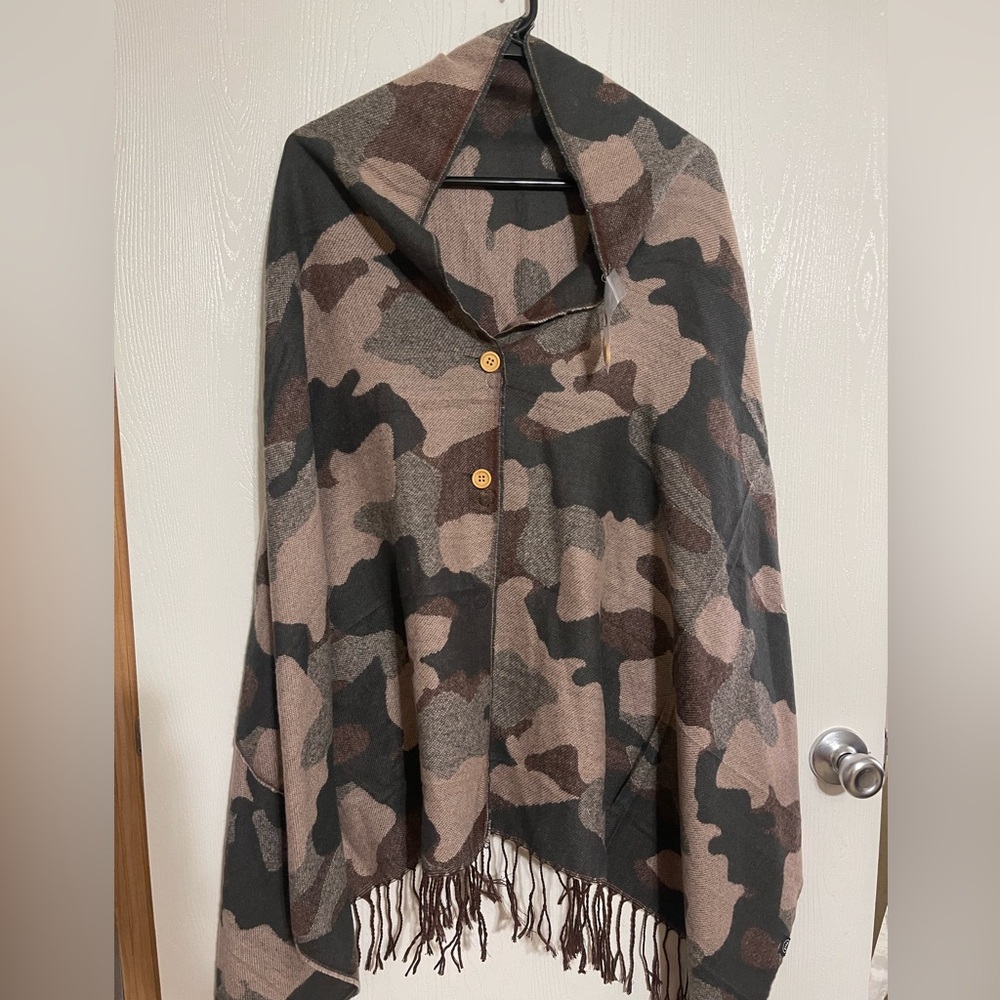 Camo Ponch